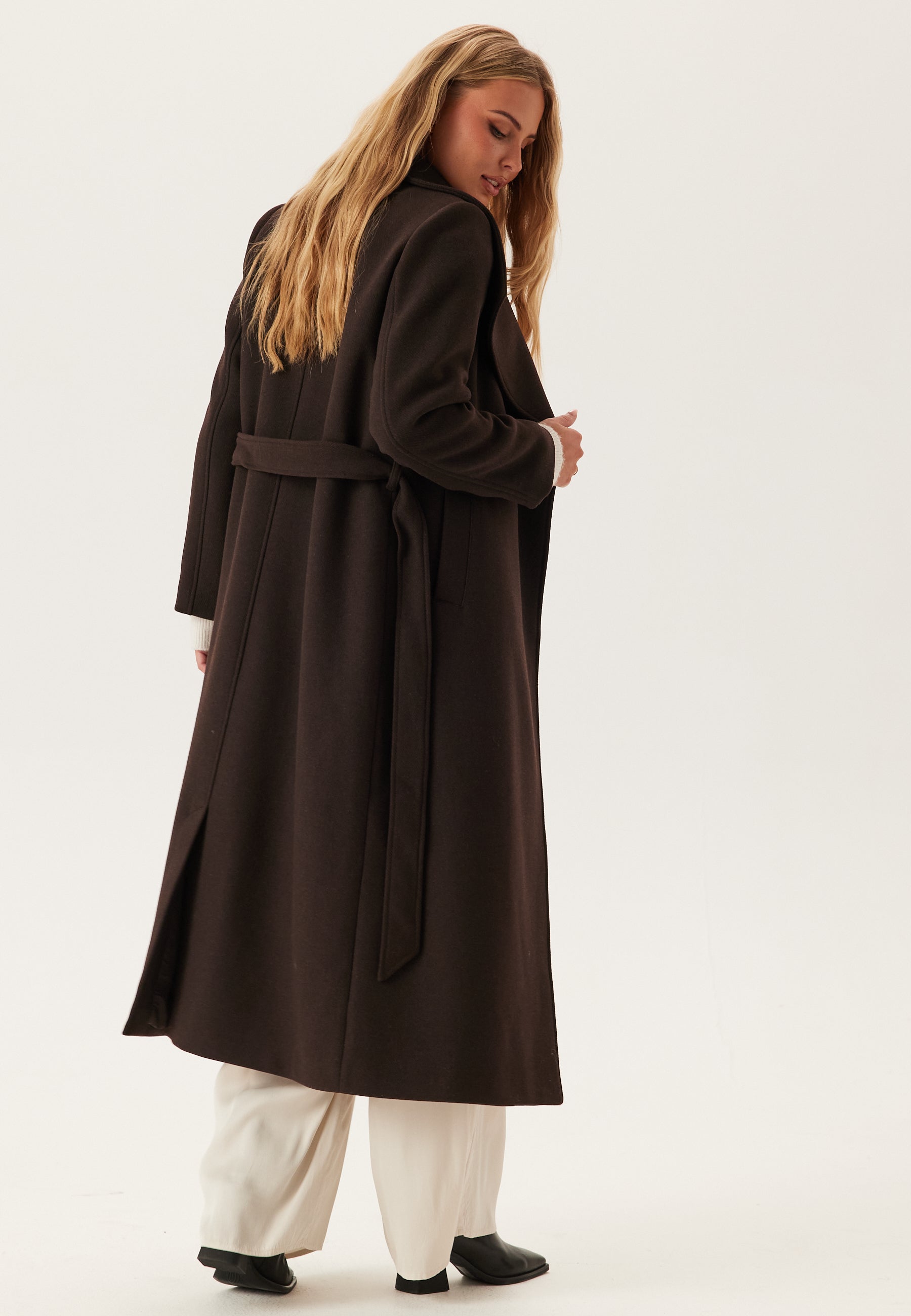 elegance wool coat