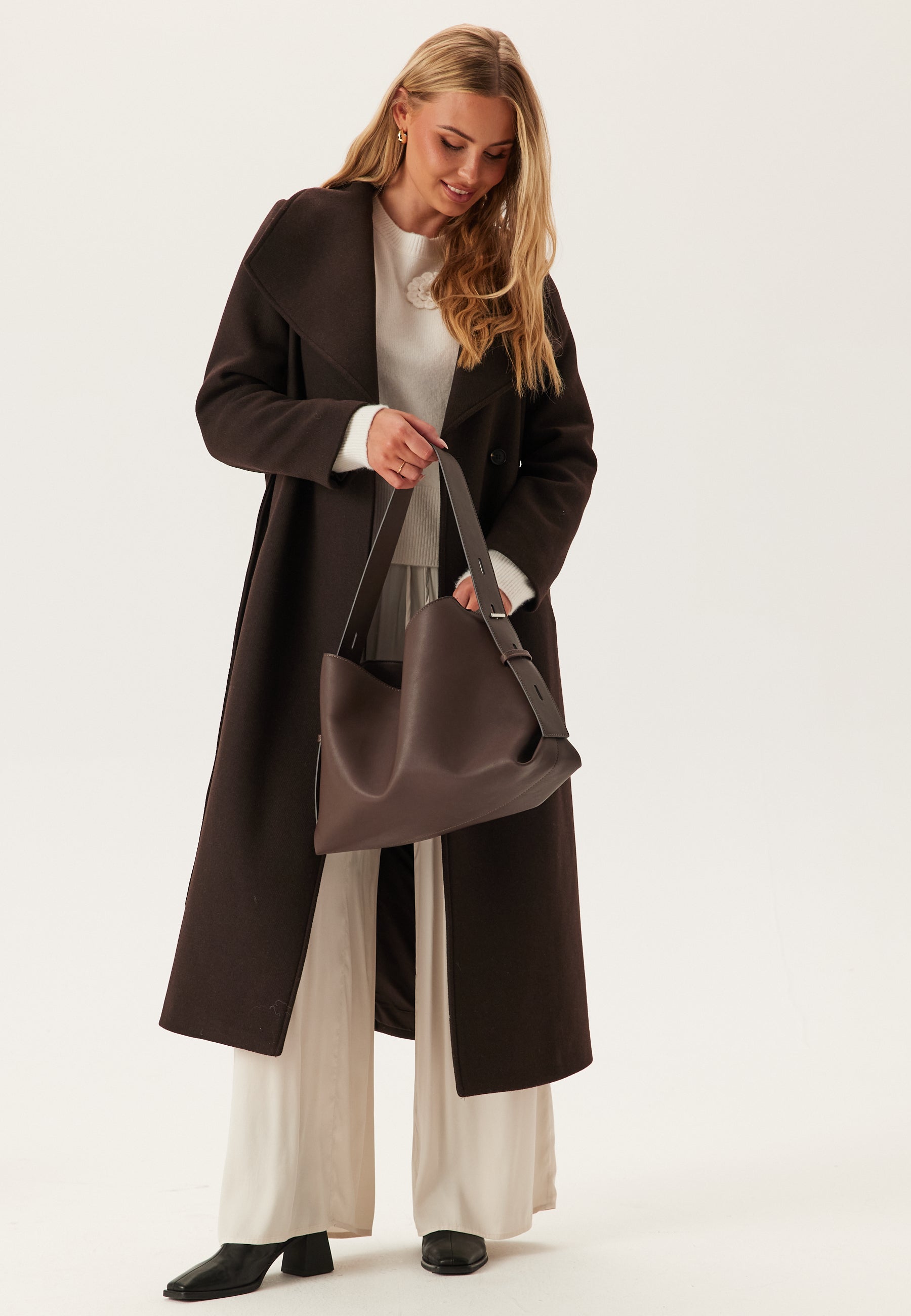 elegance wool coat
